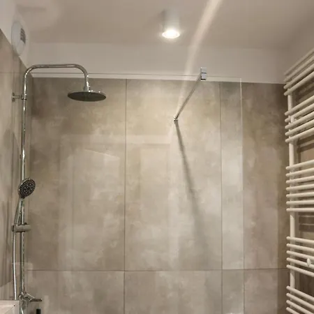 Lemon Park Parking Gratis 波兹南