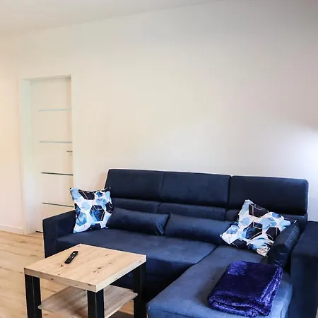 Lemon Park Parking Gratis *